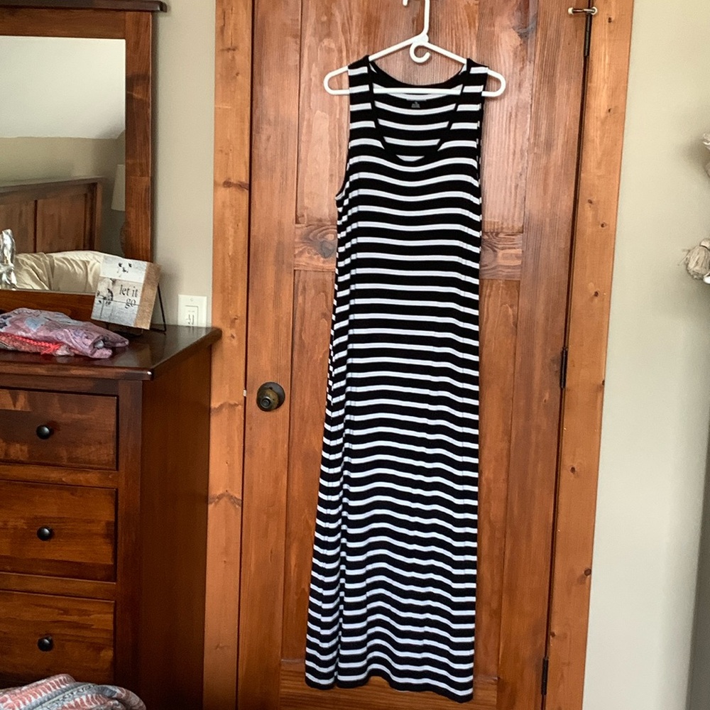 Amazon essentials tank dress, size L